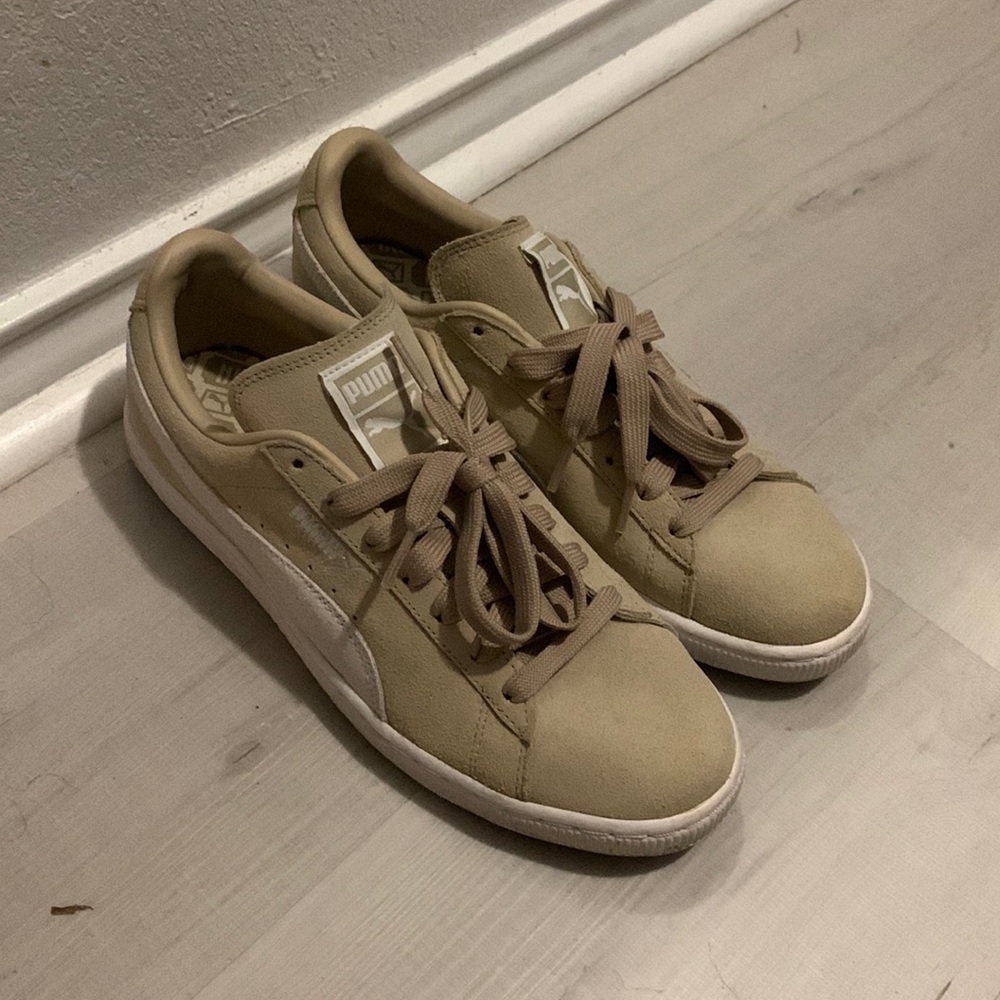 Like New Puma Suedes